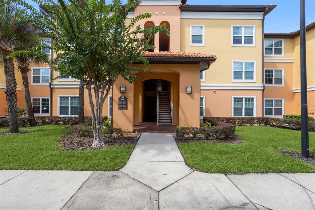 5467 VINELAND ROAD UNIT 6111