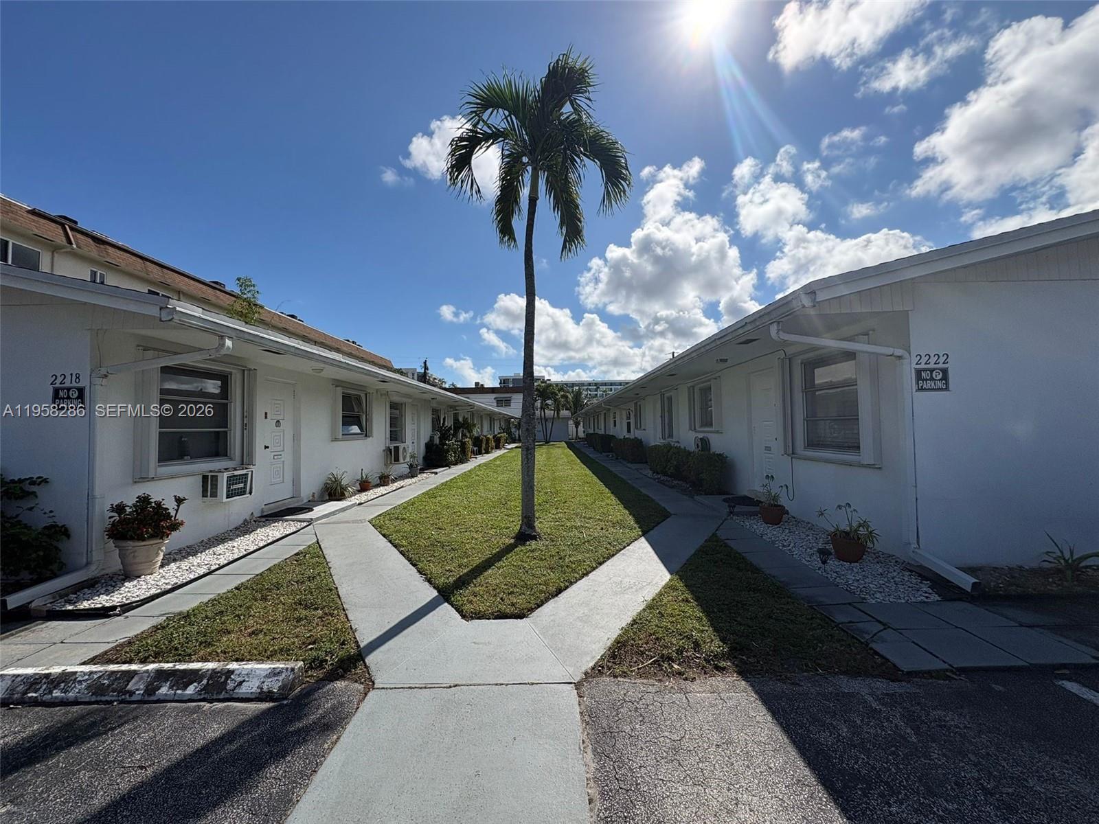 2222 Taylor St # 12, Hollywood FL 33020