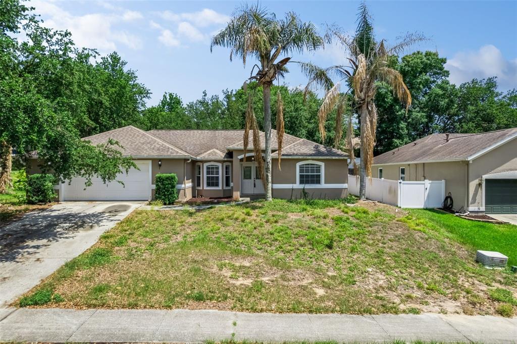 448 SHADY PINE COURT