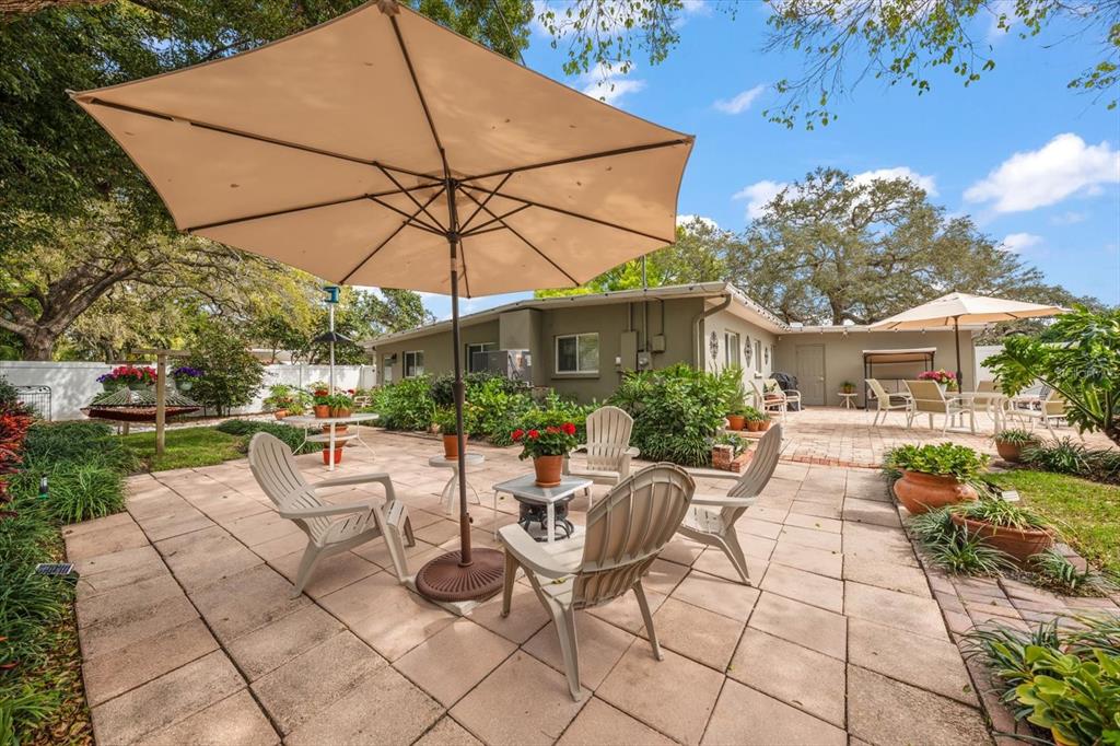 1718 MEREDITH LANE, BELLEAIR, FL — photo 2 of 30