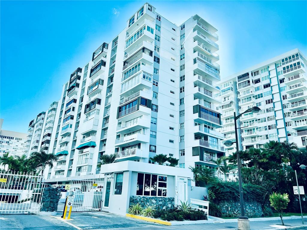6400 ISLA VERDE AV UNIT 12 B