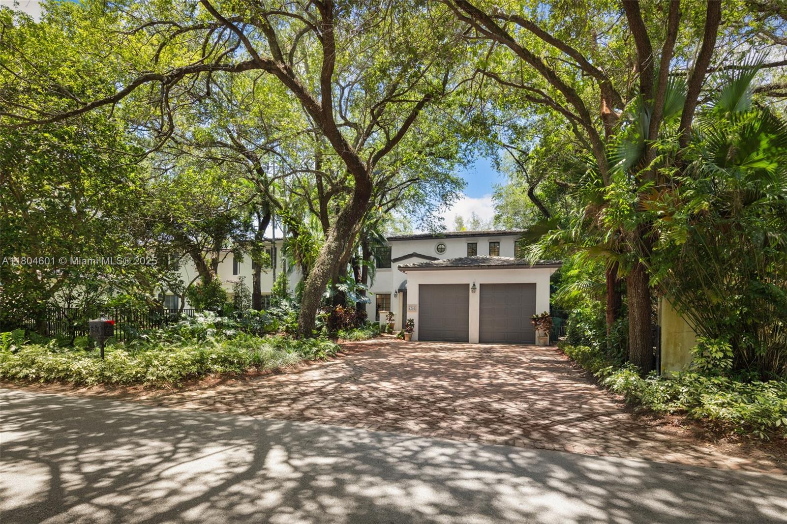 7250 SW 47 Ave, Coral Gables FL 33143