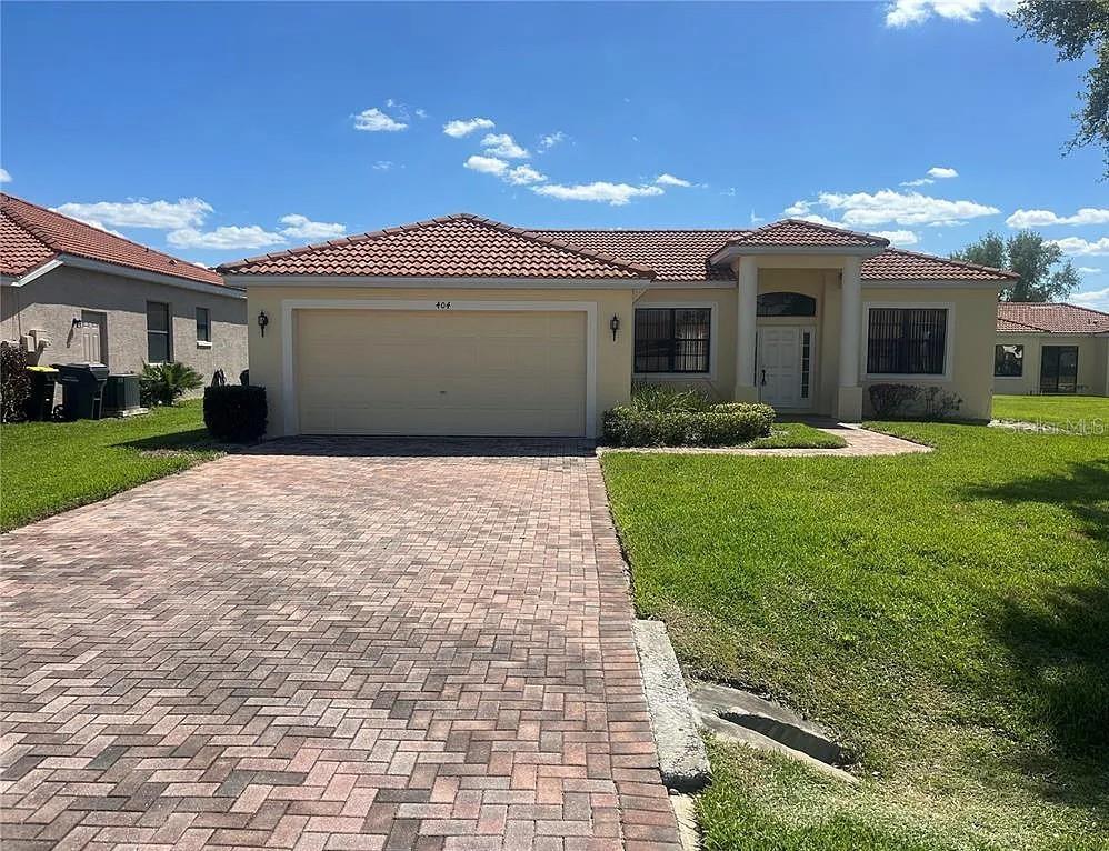 404 CINNAMON DRIVE