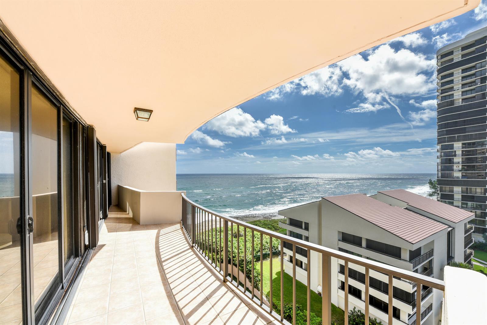 4200 N Ocean Drive # 904, Singer Island FL 33404