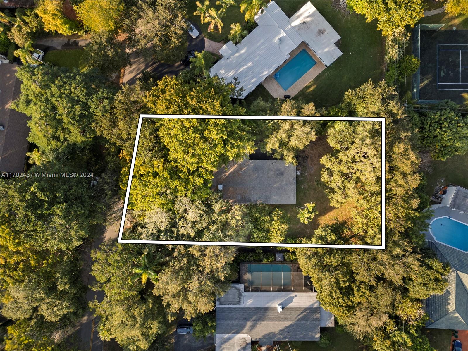 12725 SW 80th Ave, Pinecrest FL 33156