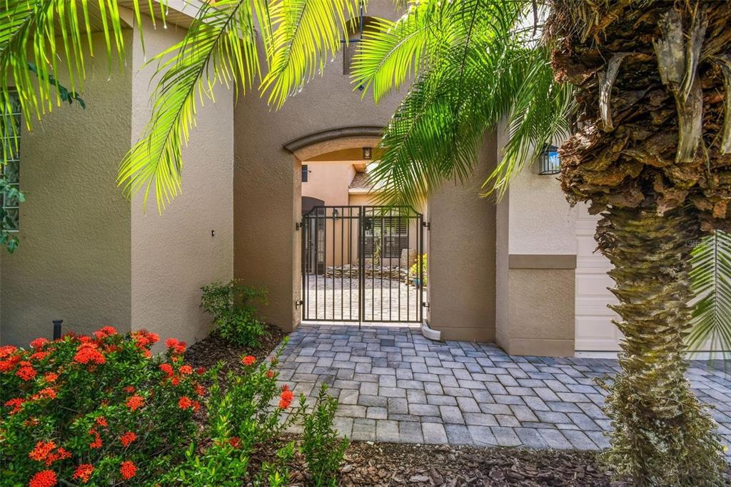 141 LEMON GROVE DRIVE, KISSIMMEE, FL — photo 4 of 30