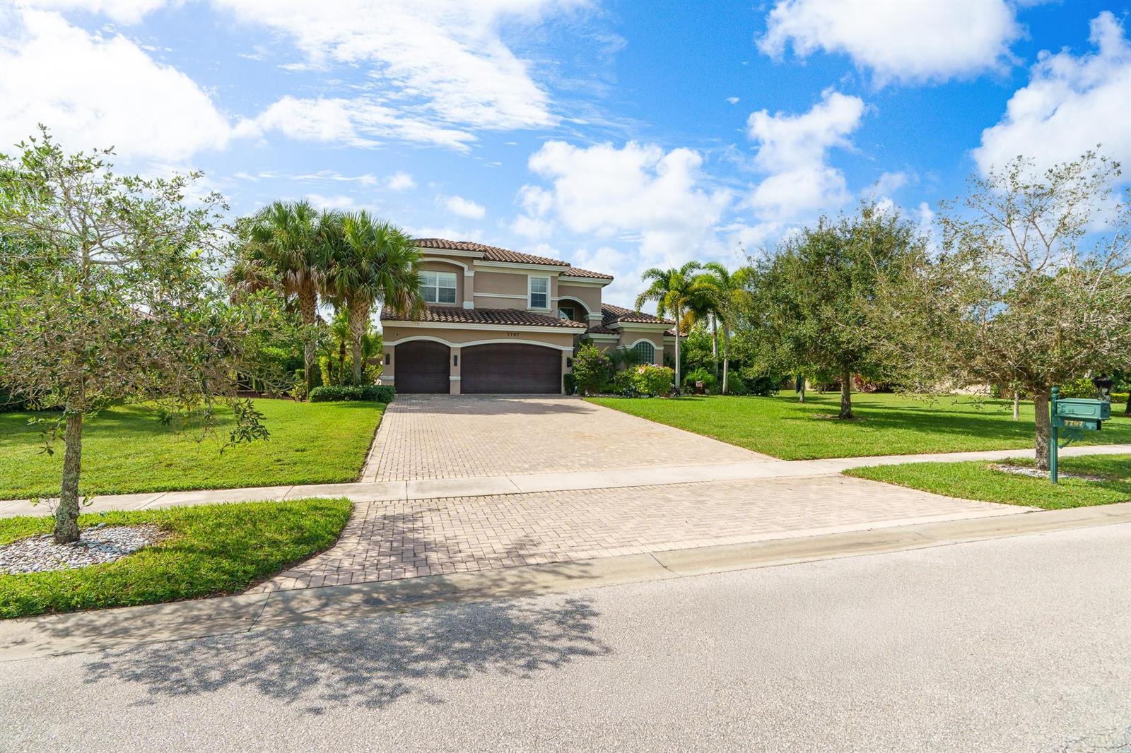 7797 Maywood Crest Drive, West Palm Beach FL 33412