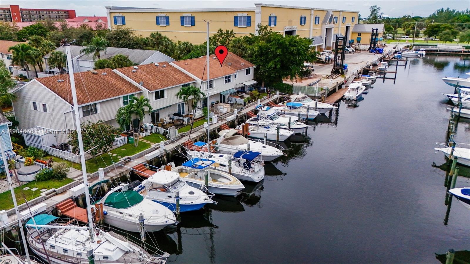 2533 NE 15th St, Pompano Beach FL 33062