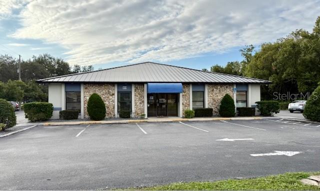 864 TOWNE CENTER DRIVE