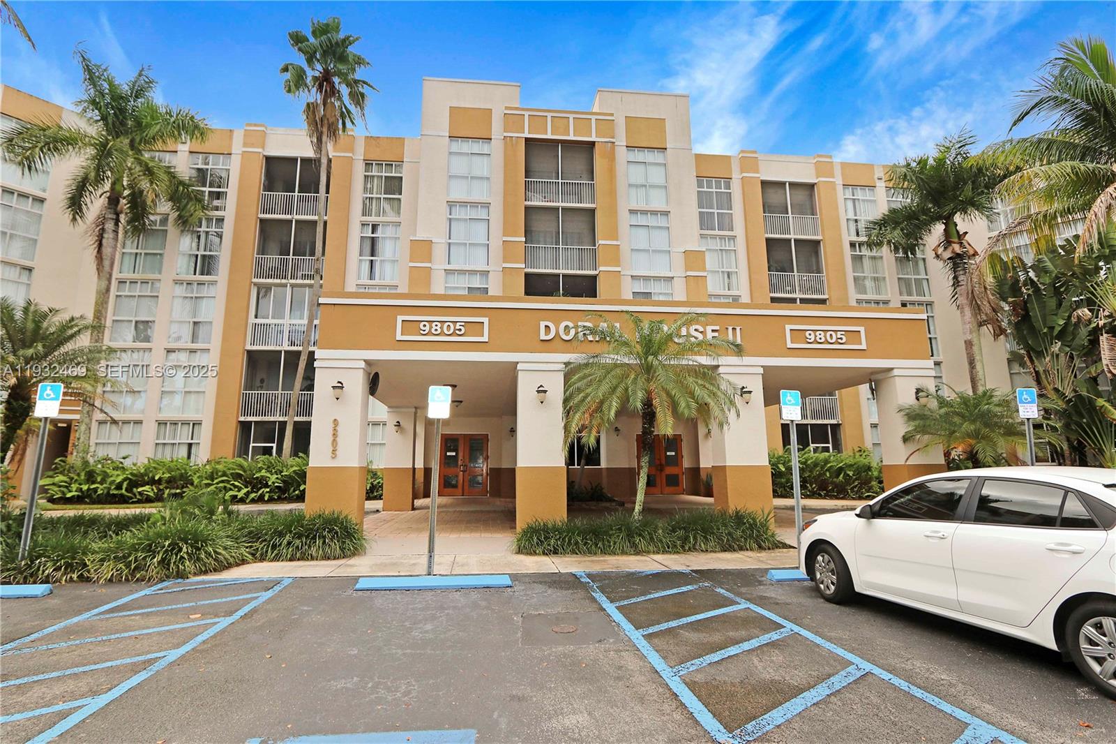 9805 NW 52nd St # 102, Doral FL 33178