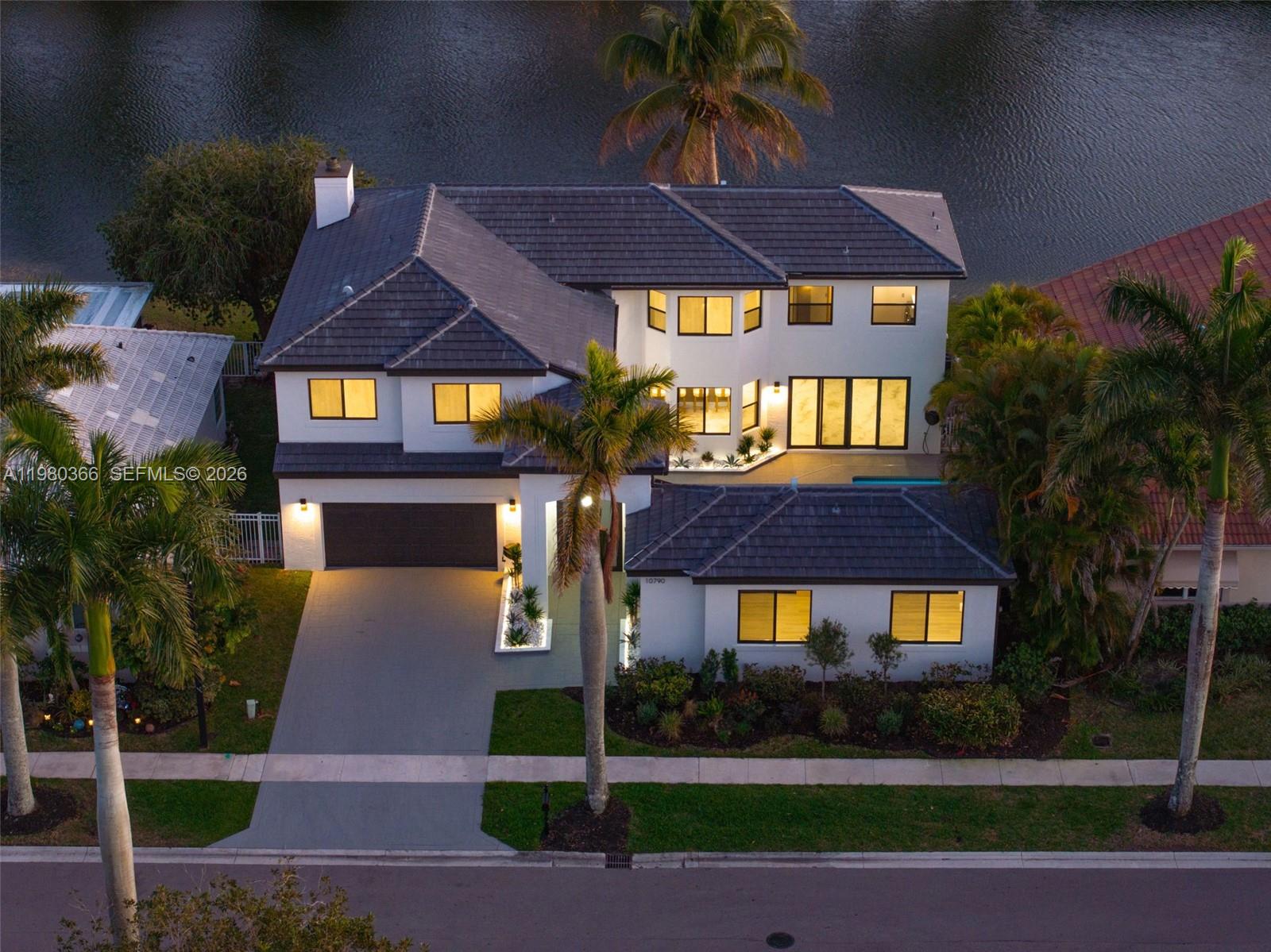 10790 Haydn Dr, Boca Raton FL 33498