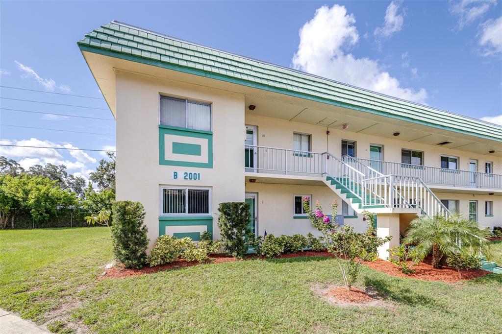 2001 GREENBRIAR BOULEVARD UNIT 1, CLEARWATER, FL — photo 2 of 30