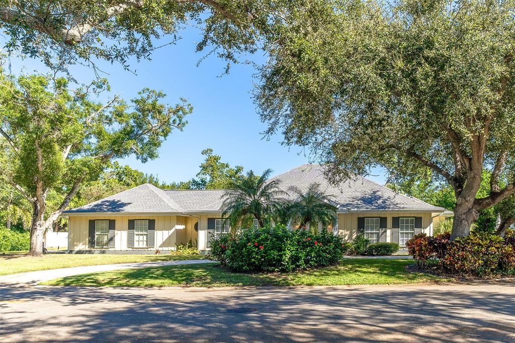 12 GOLF VIEW DRIVE, ENGLEWOOD, FL — photo 2 of 30