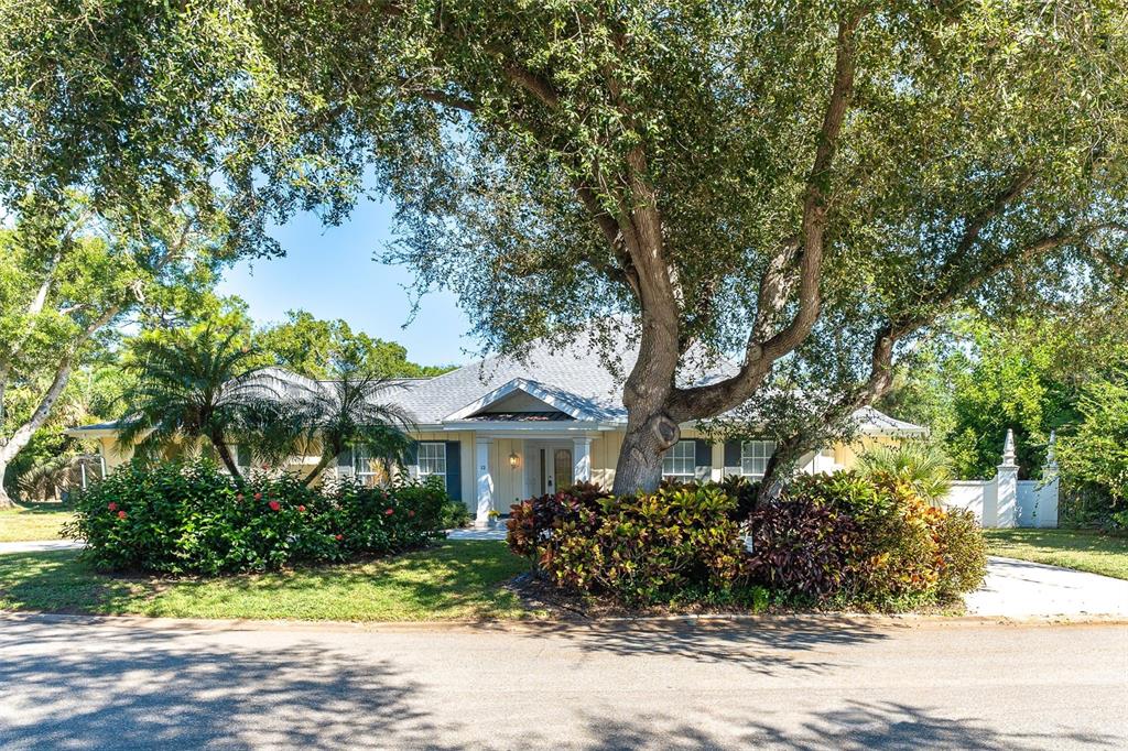 12 GOLF VIEW DRIVE, ENGLEWOOD, FL — photo 3 of 30