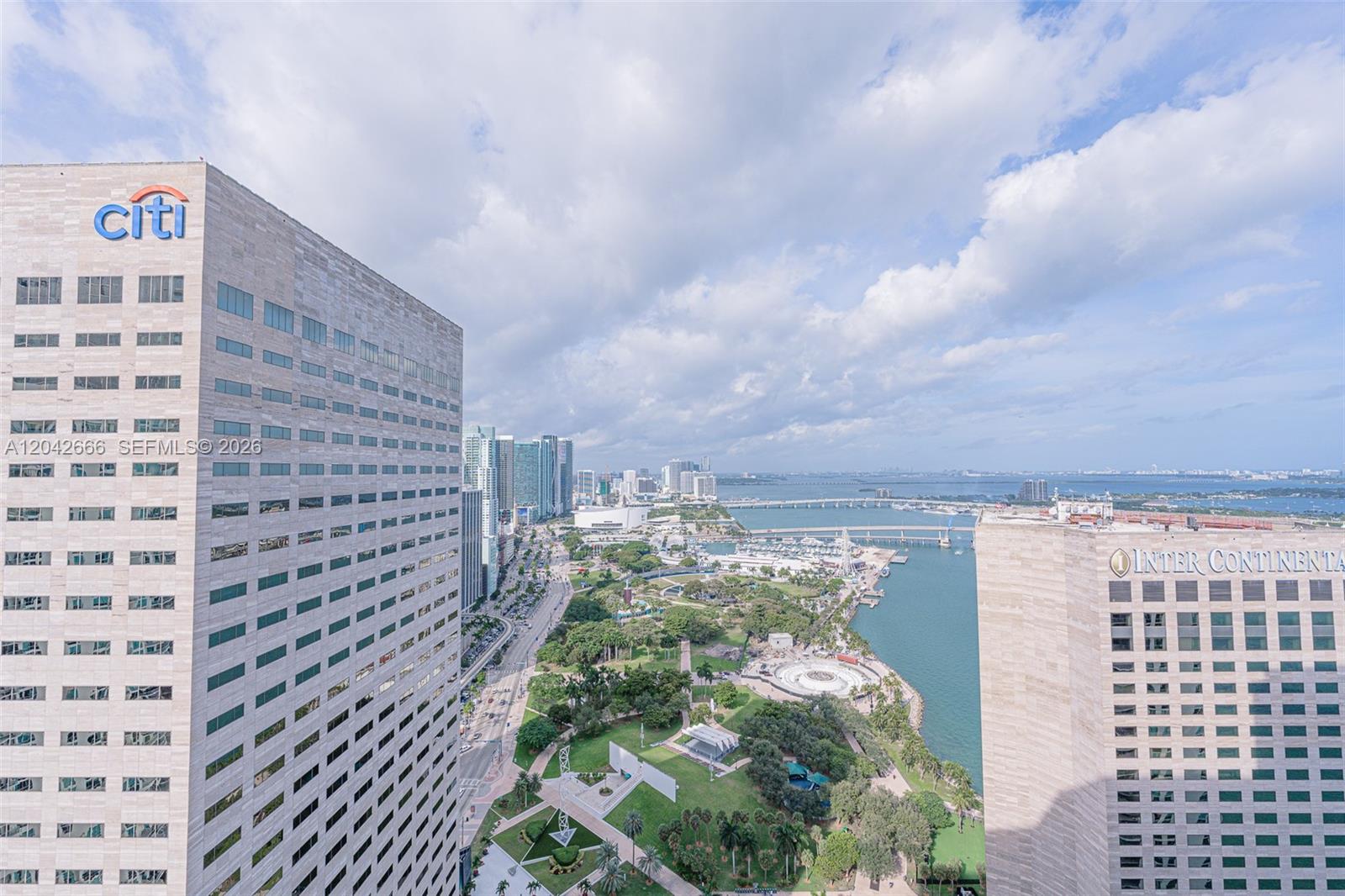 325 S BISCAYNE BLVD # 4222, Miami FL 33131