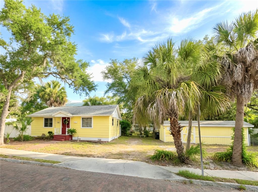 427 5TH STREET N