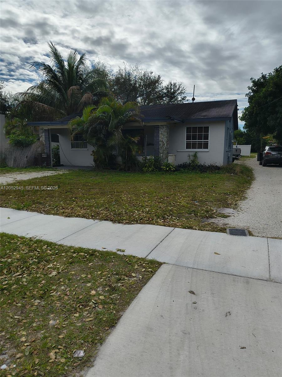 5718 Mckinley St, Hollywood FL 33021
