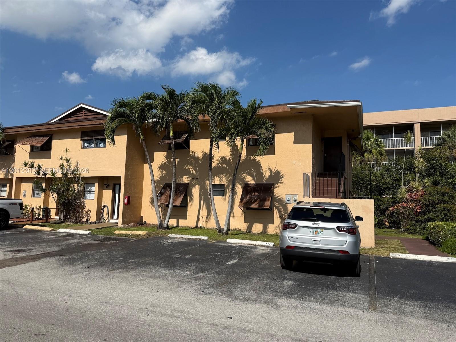 6850 NW 173rd Dr # 109, Hialeah FL 33015