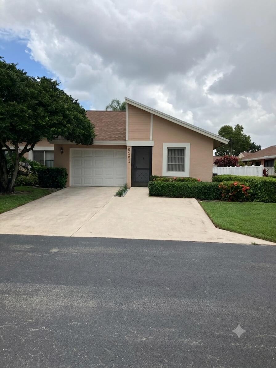 8101 Sweetbriar Way, Boca Raton FL 33496