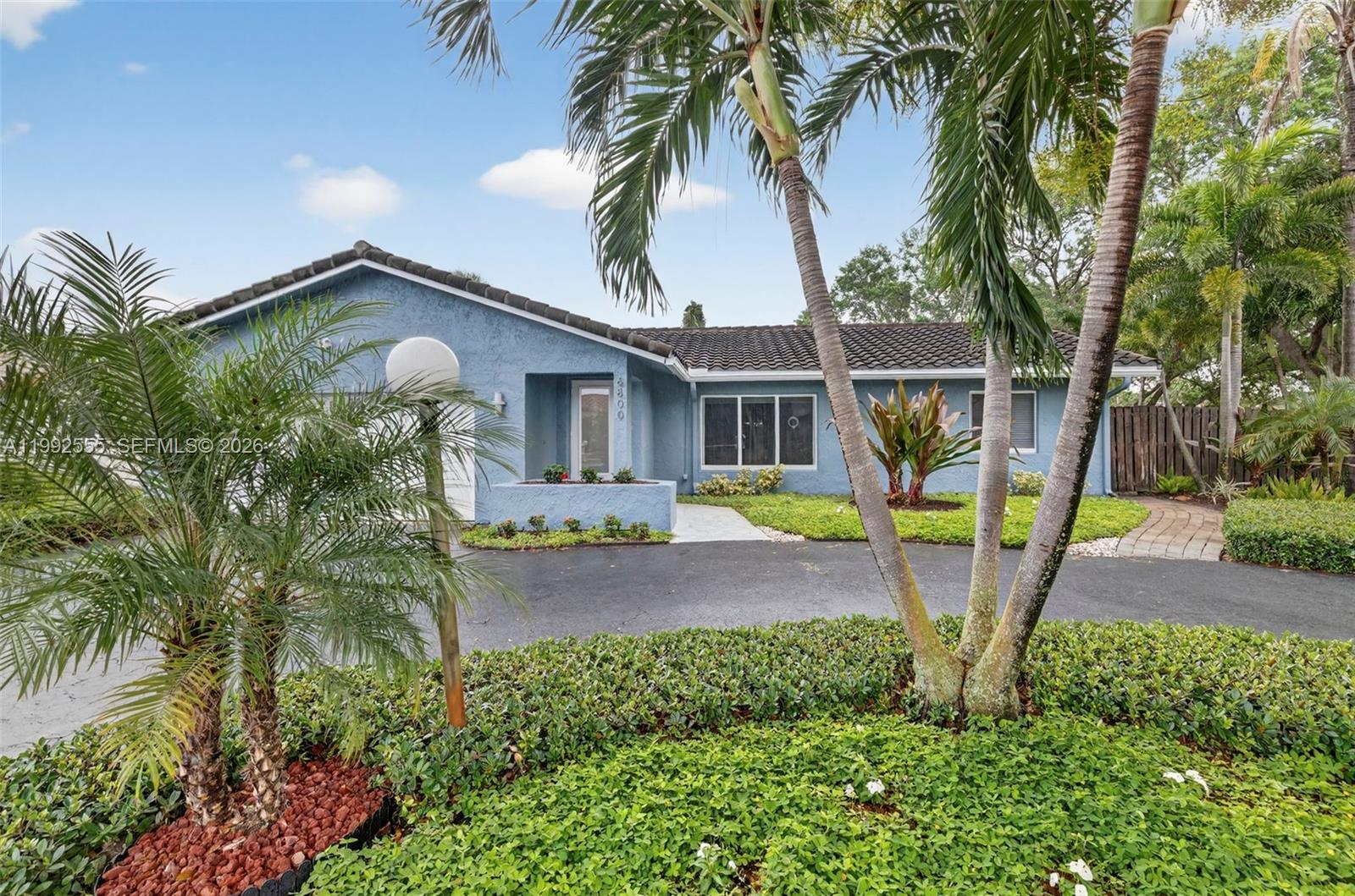 6800 NW 24th Ter, Fort Lauderdale FL 33309