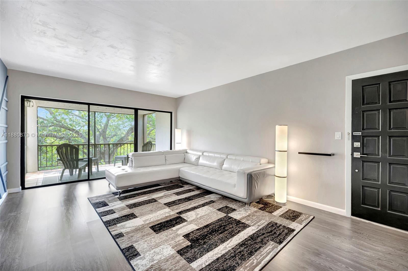 6010 S Falls Circle Dr # 419, Lauderhill FL 33319