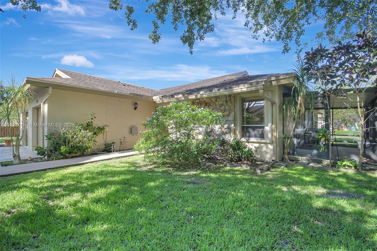 450 NW 66th Ave, Plantation FL 33317