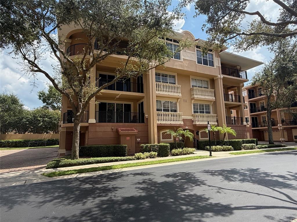 918 LOTUS VISTA DRIVE UNIT 301