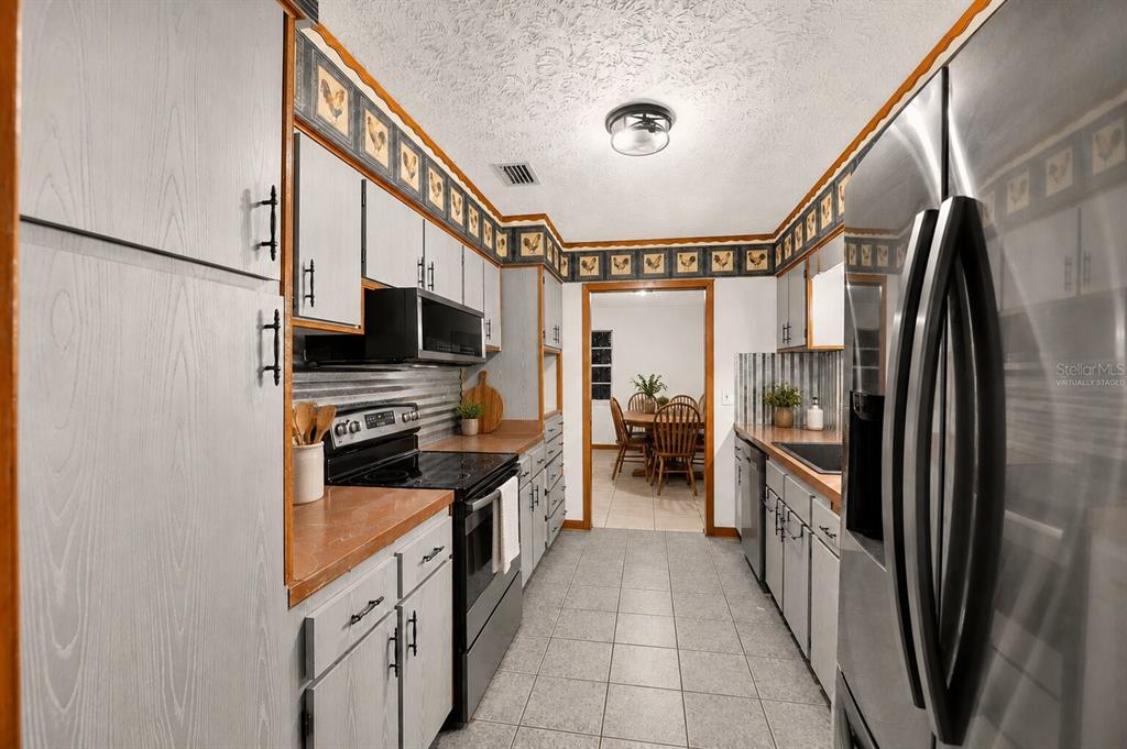 101 ALLEN DRIVE, PALATKA, FL — photo 4 of 24
