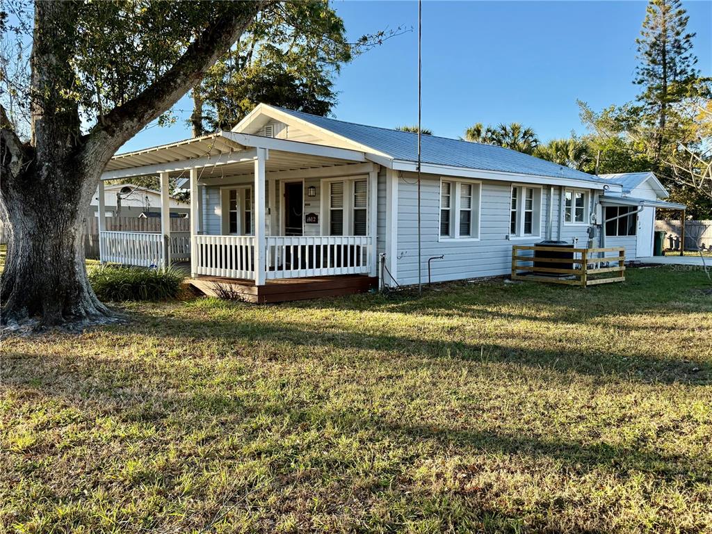 1812 9TH STREET W