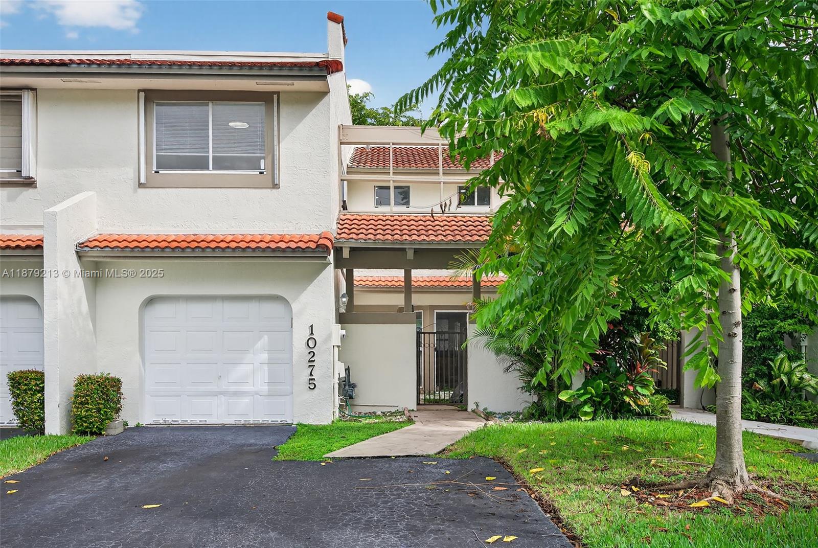 10275 NW 46th St, Doral FL 33178