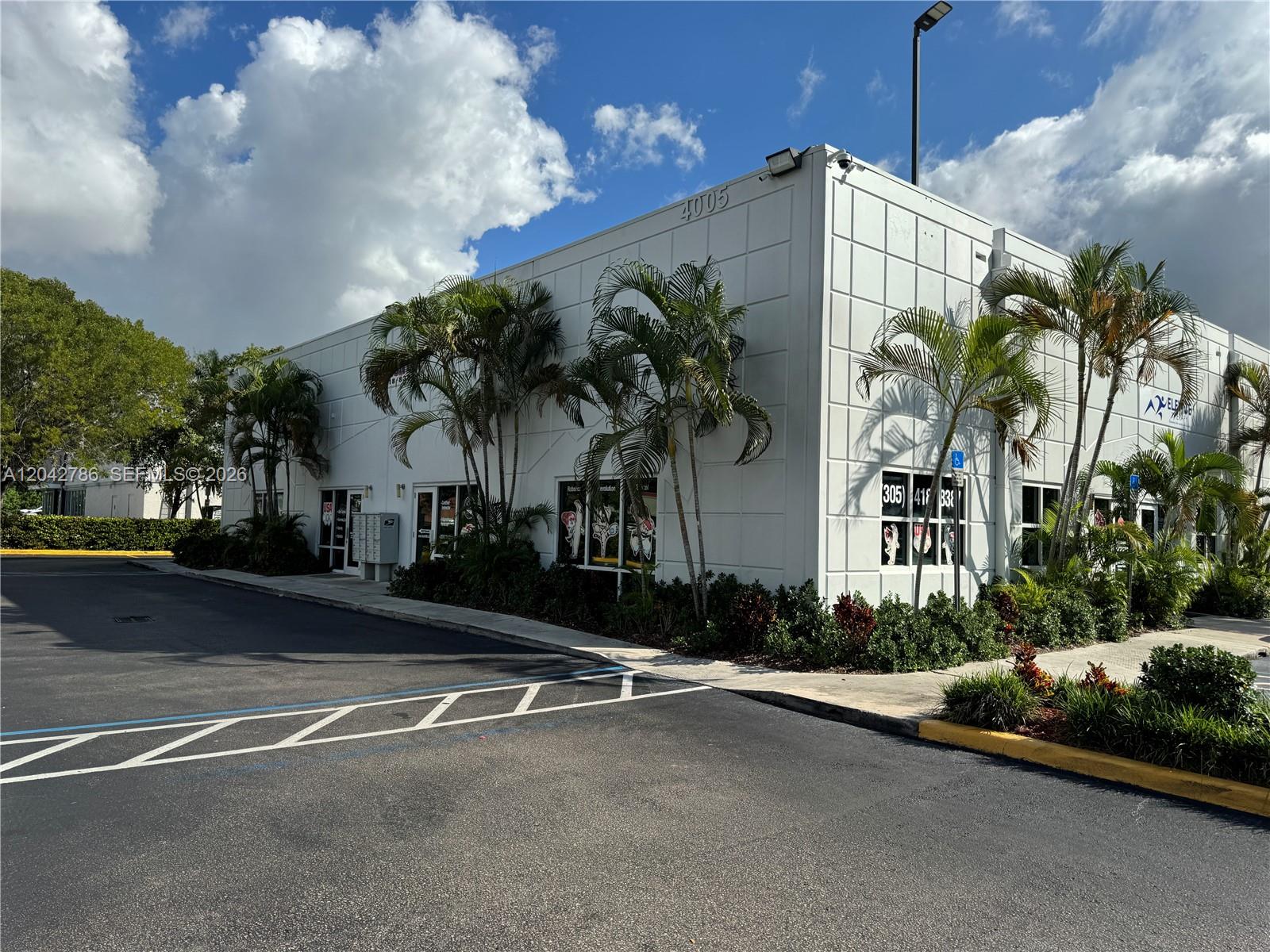 4005 NW 114th Ave # 09, Doral FL 33178