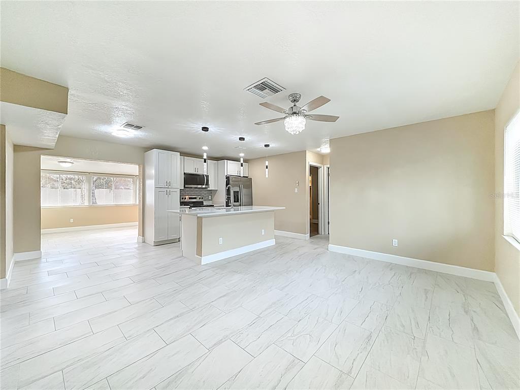 4052 CASTLEGATE DRIVE, ORLANDO, FL — photo 4 of 30