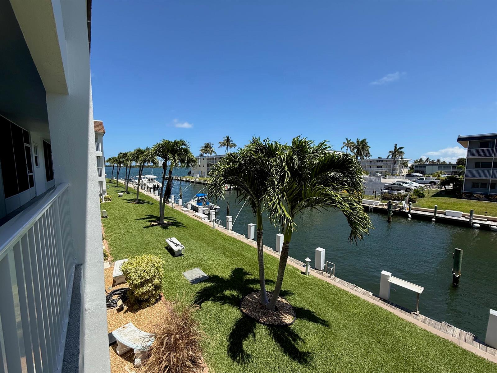 110 Shore Court # 209, North Palm Beach FL 33408