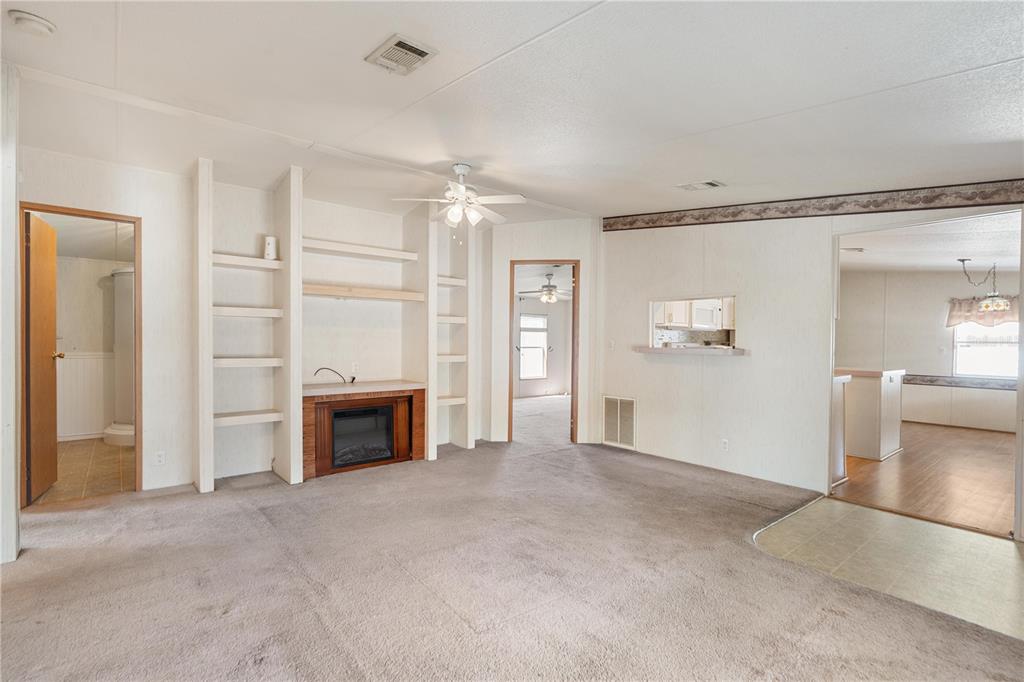 5205 BOTANY DRIVE, HOLIDAY, FL — photo 5 of 24