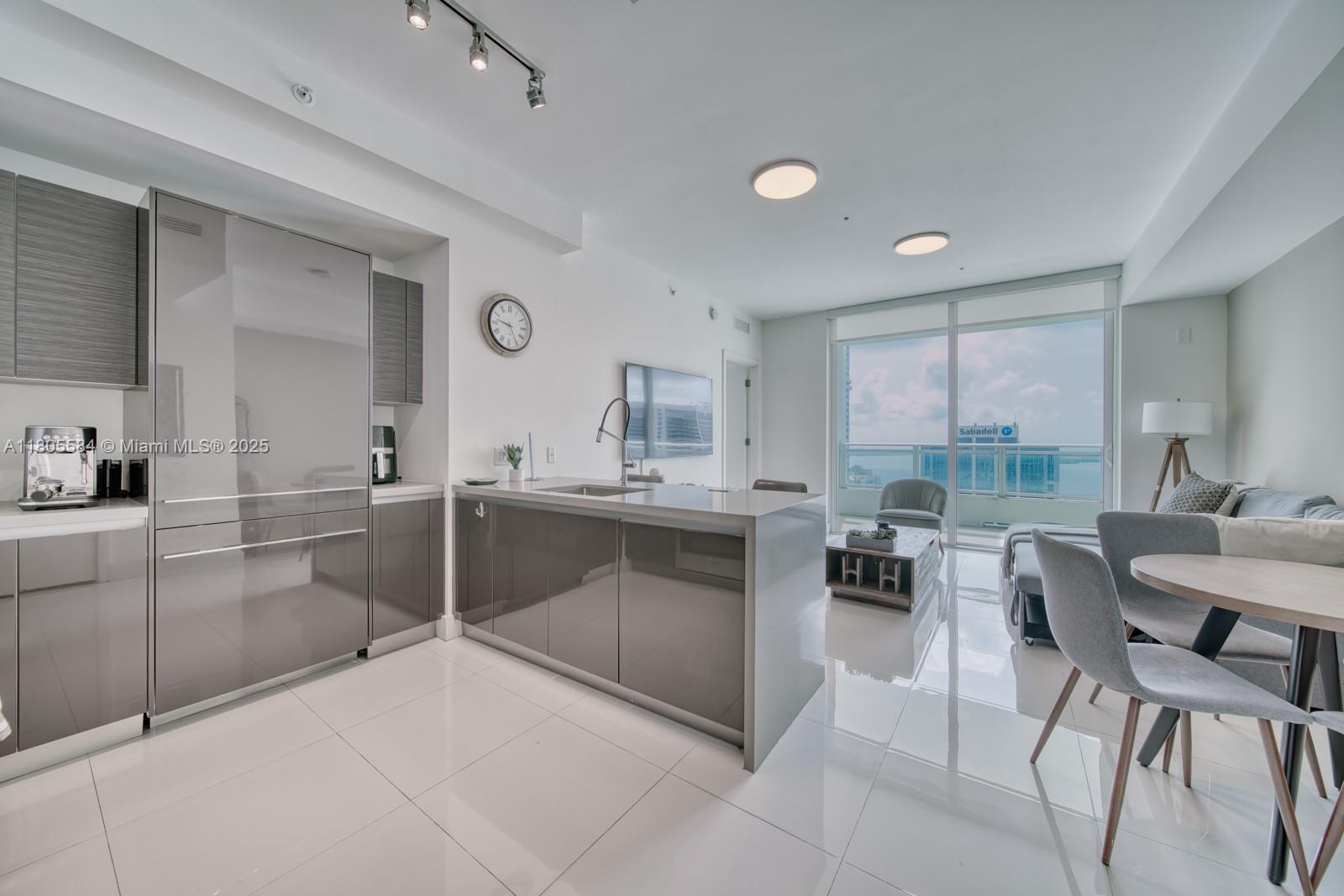 1080 Brickell Ave # 3802, Miami FL 33131