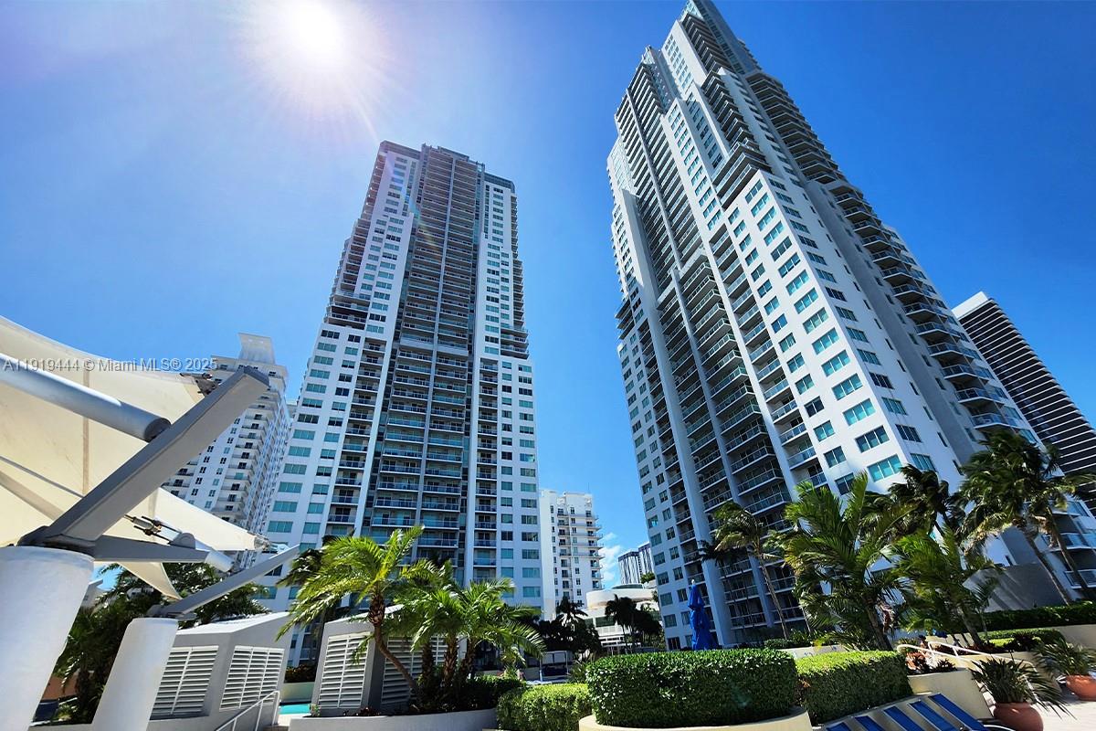 253 NE 2nd St # 318, Miami FL 33132