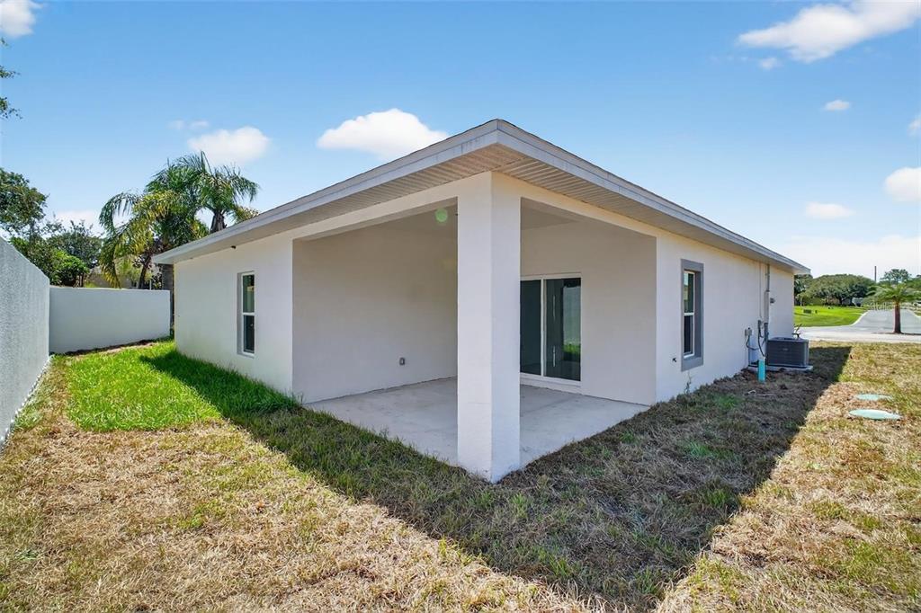 89 FARIWAY CIRCLE, UMATILLA, FL — photo 4 of 17