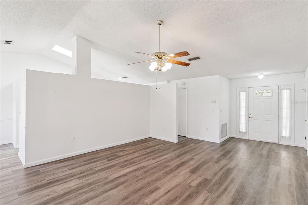 1409 NEW ABBEY AVENUE, LEESBURG, FL — photo 5 of 30