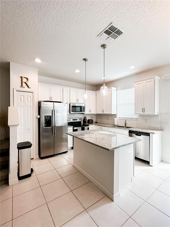966 E 10TH STREET, APOPKA, FL — photo 2 of 24