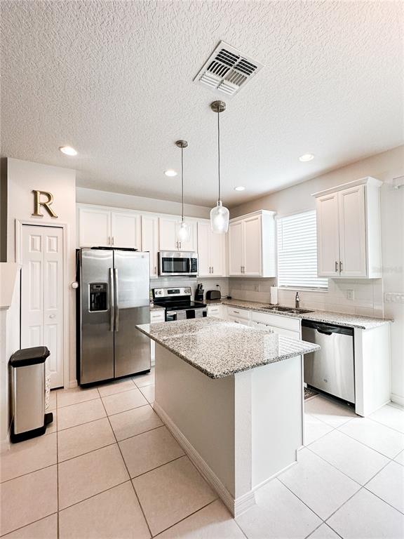 966 E 10TH STREET, APOPKA, FL — photo 3 of 24