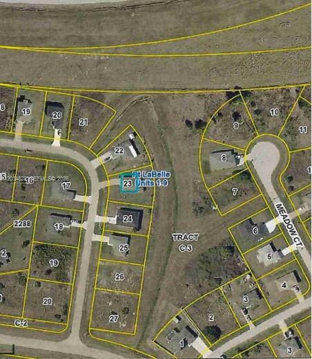 This is an aerial map showing residential lots and streets in a subdivision — 9045 Maywood Cir, La Belle FL 33935, LA BELLE, FL