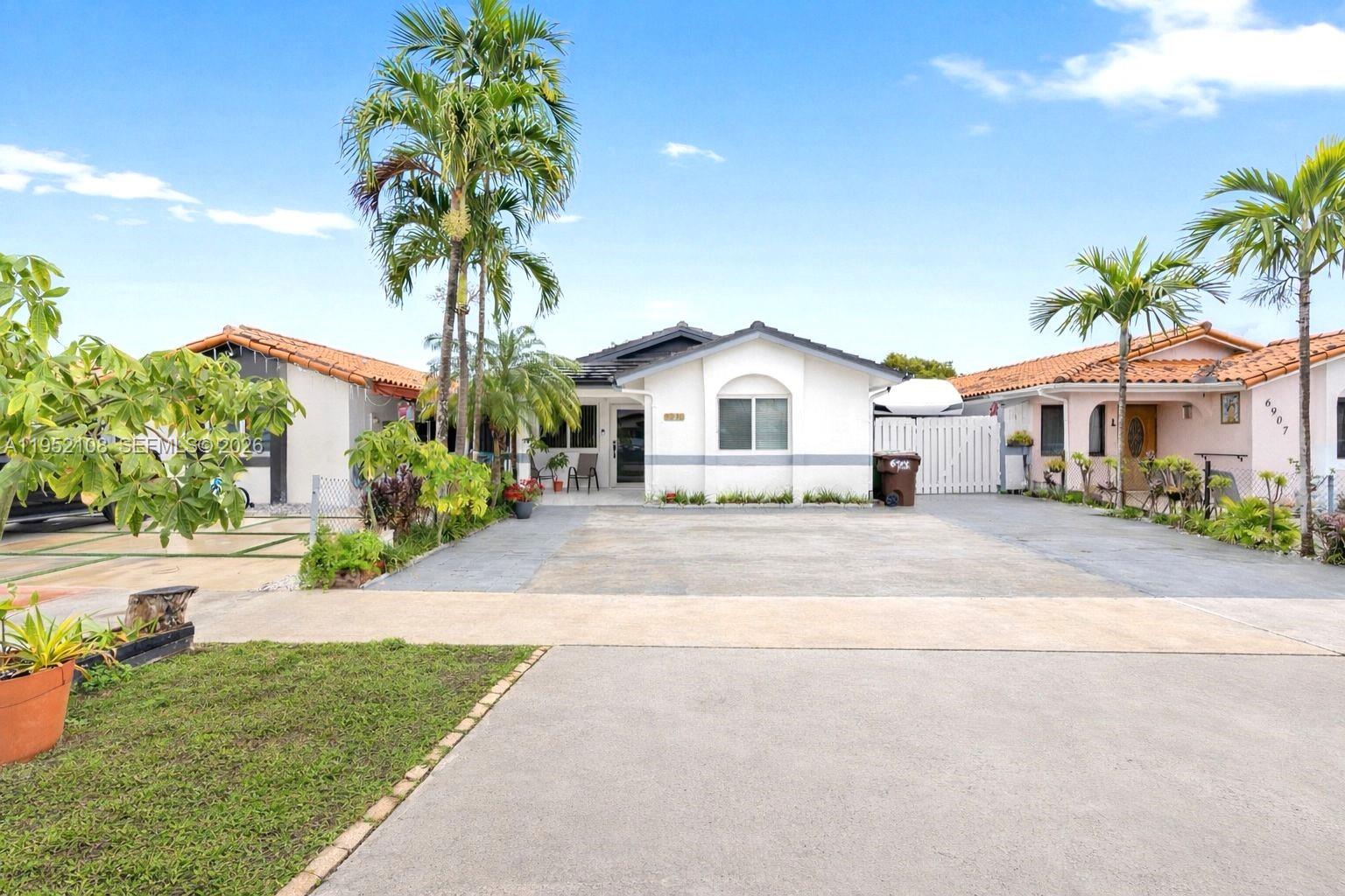 6919 W 29th Way, Hialeah FL 33018