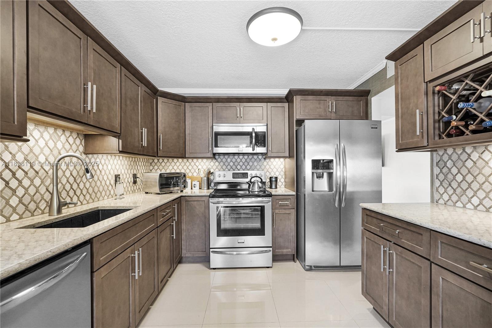 12650 SW 6th St # 101K, Pembroke Pines FL 33027