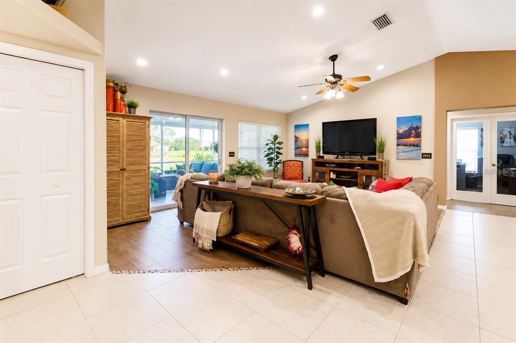 11347 WALDEN LOOP, PARRISH, FL — photo 5 of 29