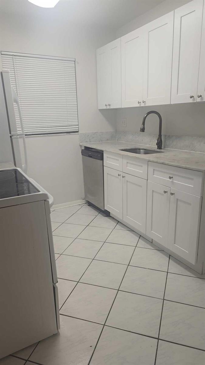 4111 Stirling Road # 406, Dania Beach FL 33314