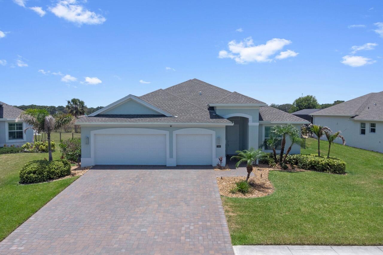 7203 33rd Square, Vero Beach FL 32967