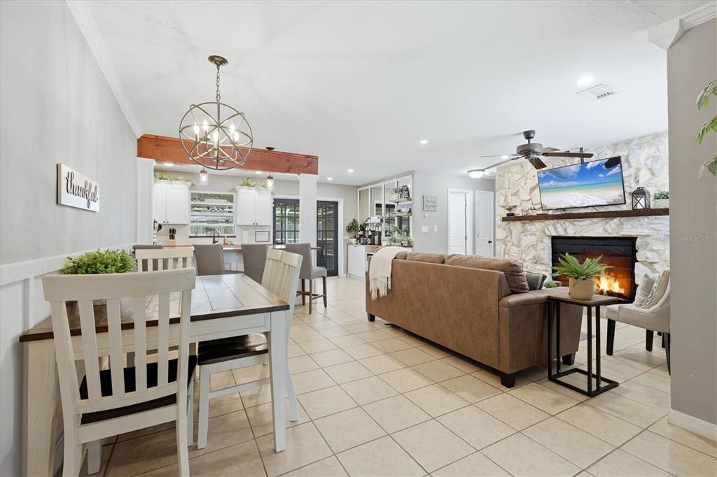 3818 BUCKEYE CIRCLE, SARASOTA, FL — photo 5 of 30