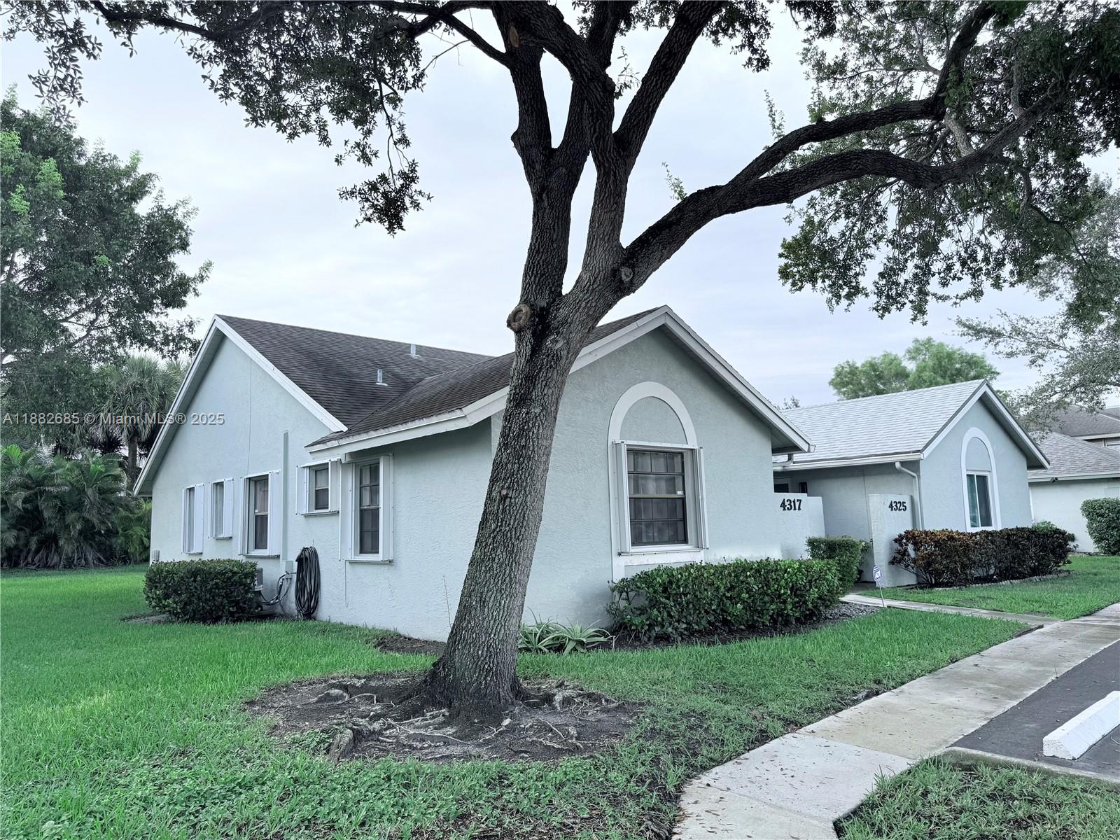 4317 NW 120th Ln, Sunrise FL 33323