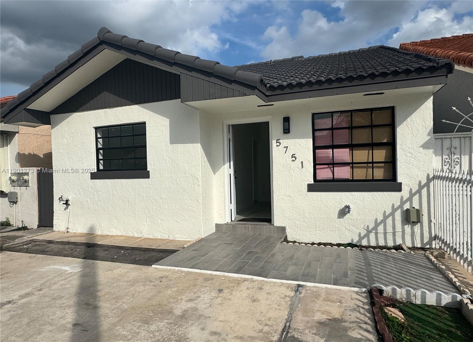 5751 W 21st Ct, Hialeah FL 33016
