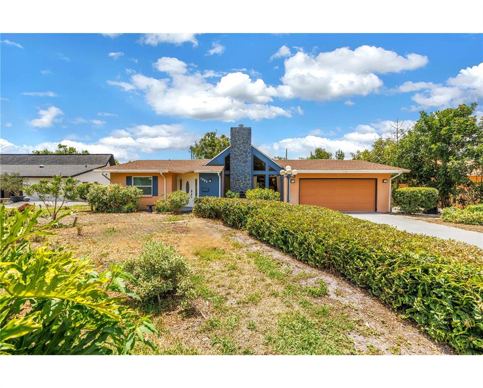 1954 PINELLAS POINT DRIVE S
